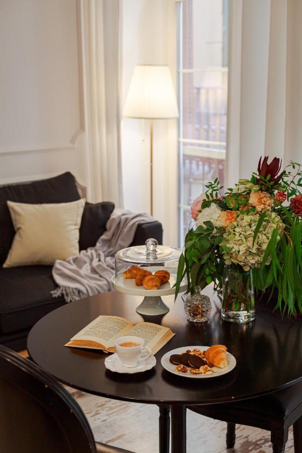 La Luna Suite In Old Town Of มาลากา ภายนอก รูปภาพ
