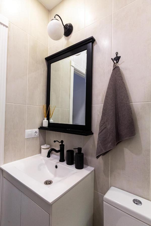 La Luna Suite In Old Town Of มาลากา ภายนอก รูปภาพ